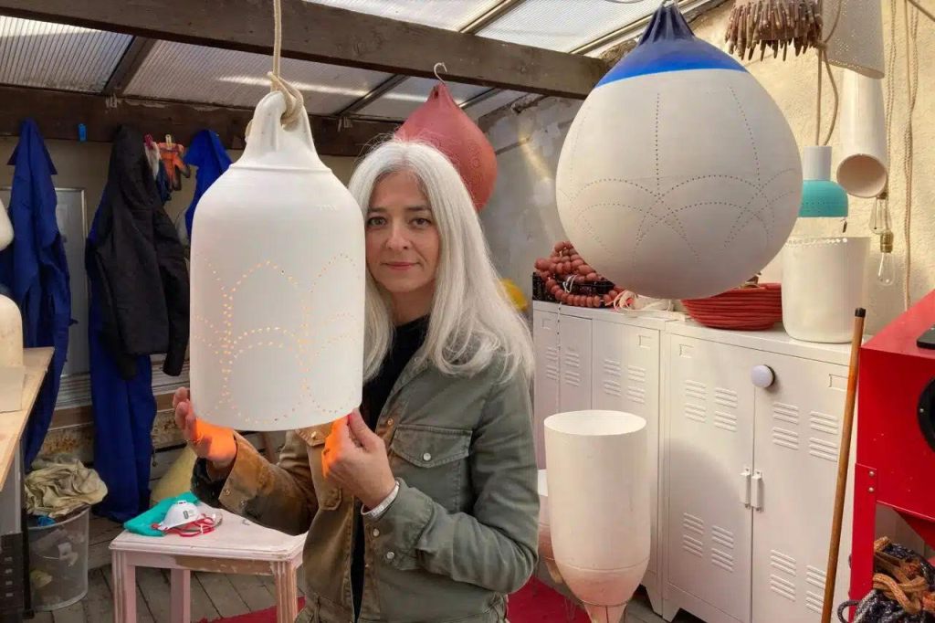 CES ARTISANS DONNENT UNE SECONDE VIE A DES OBJETS POUR ETRE PLUS&nbsp;ECORESPONSABLE