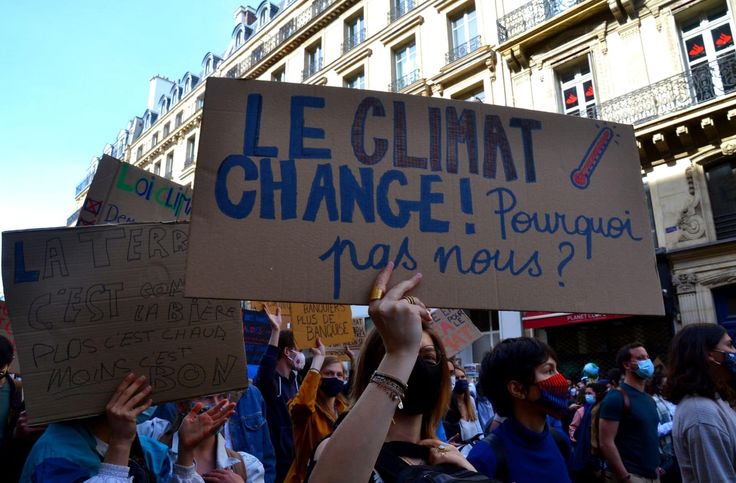 Les jeunes et l’éco-responsabilité : ces nouvelles habitudes qui changent tout